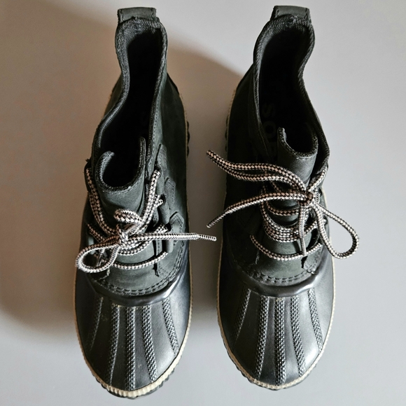 Sorel Women's Duck Boots Size 8 Black Lace-Up Waterproof - Picture 3 of 8